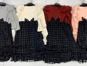 Sukienki dziewczęce długi rękaw (4-14) TP27424