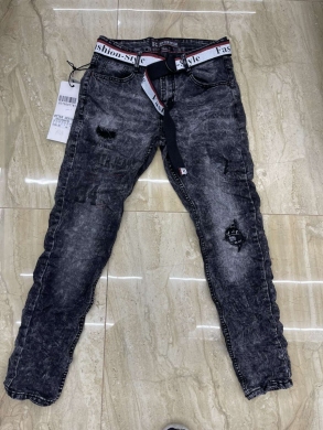 Spodnie jeansowe męskie (30-38) TP10446