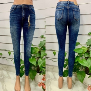 Spodnie jeansowe damskie (34-42) TP2573