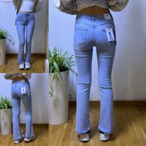 Spodnie jeansowe damskie (36-44) TP2523