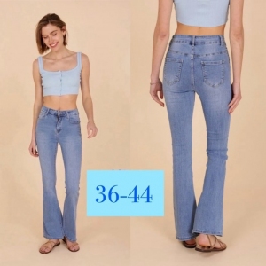 Spodnie jeansowe damskie (36-44) TP2518