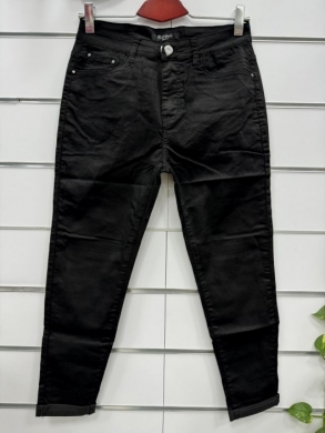 Spodnie jeansowe damskie (42-50) TP2536