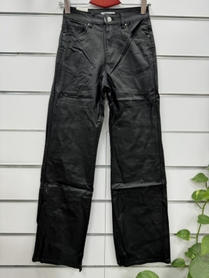 Spodnie jeansowe damskie (34-42) TP2544