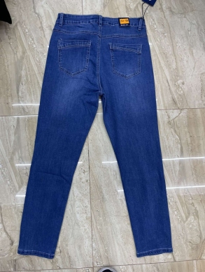 Spodnie jeansowe męskie (30-38) TP10452