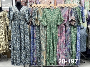 Sukienka damska na krótki rękaw (Standard) DH17757