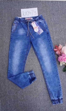 Spodnie jeansowe męskie (30-38) TP10101