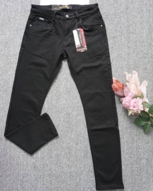 Spodnie jeansowe męskie (29-38) TP10105