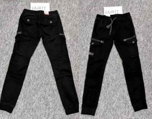 Spodnie jeansowe męskie (30-38) TP2043